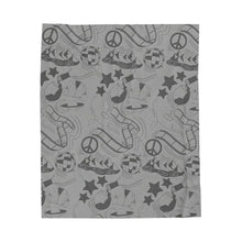 Load image into Gallery viewer, Folk Era Blanket
